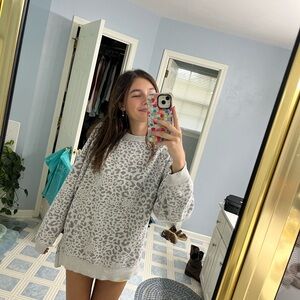 Leopard print American Eagle sweatshirt